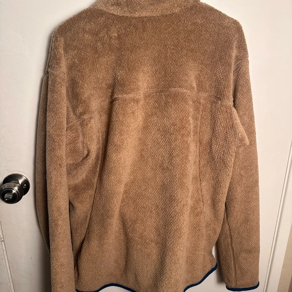 Patagonia Tan and Blue Women's Cowl Sweater - Picture 5 of 5